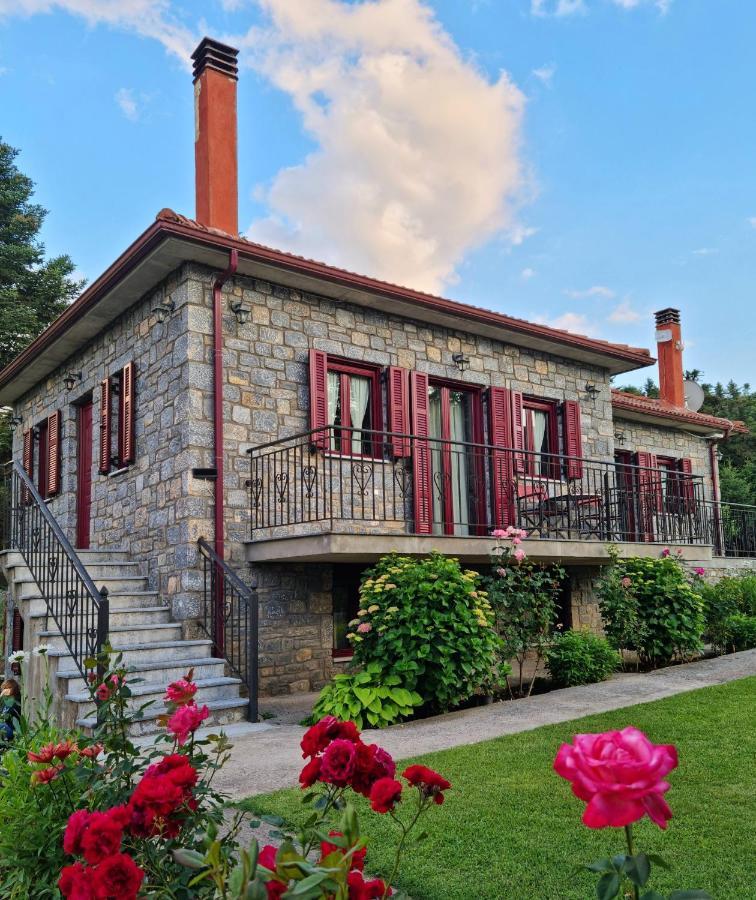 Φιλοξένια Studios Vitina Eksteriør billede